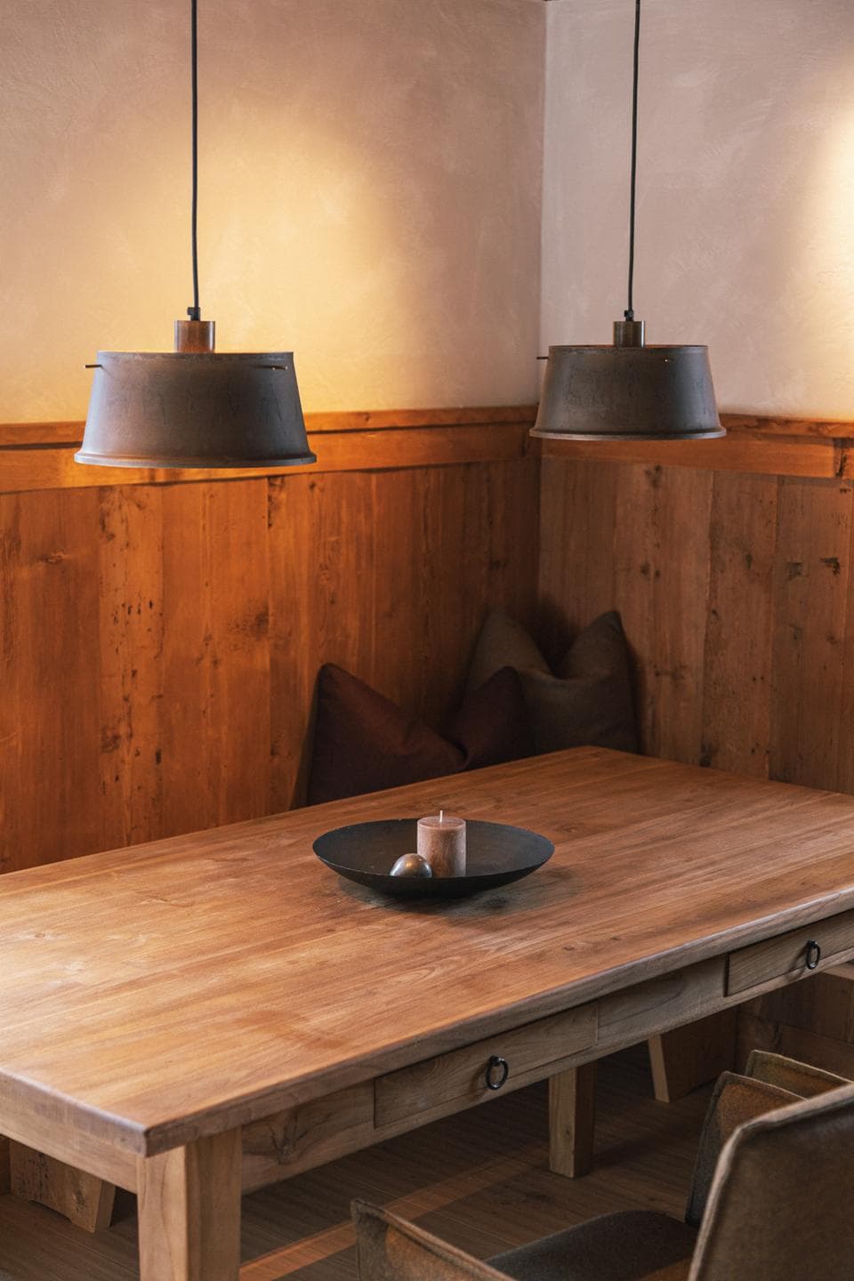 Bedroom detail with alpine character, Residence I, Bergrichter St. Anton
